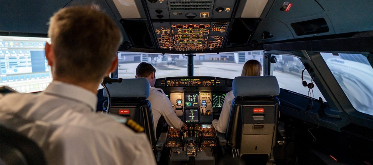 Commercial Pilot Course Abroad